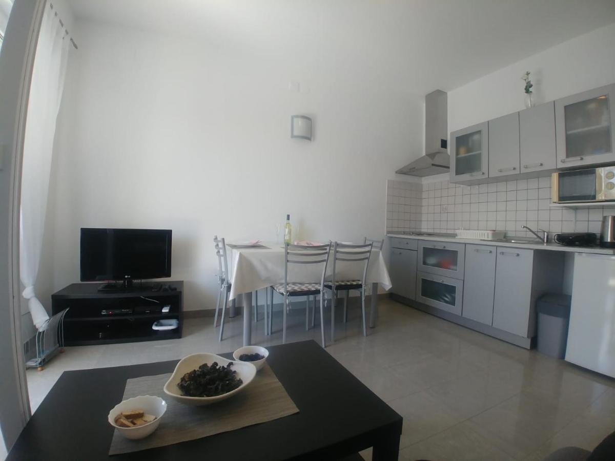 Апартаменты Lana Apartman Медулин Экстерьер фото