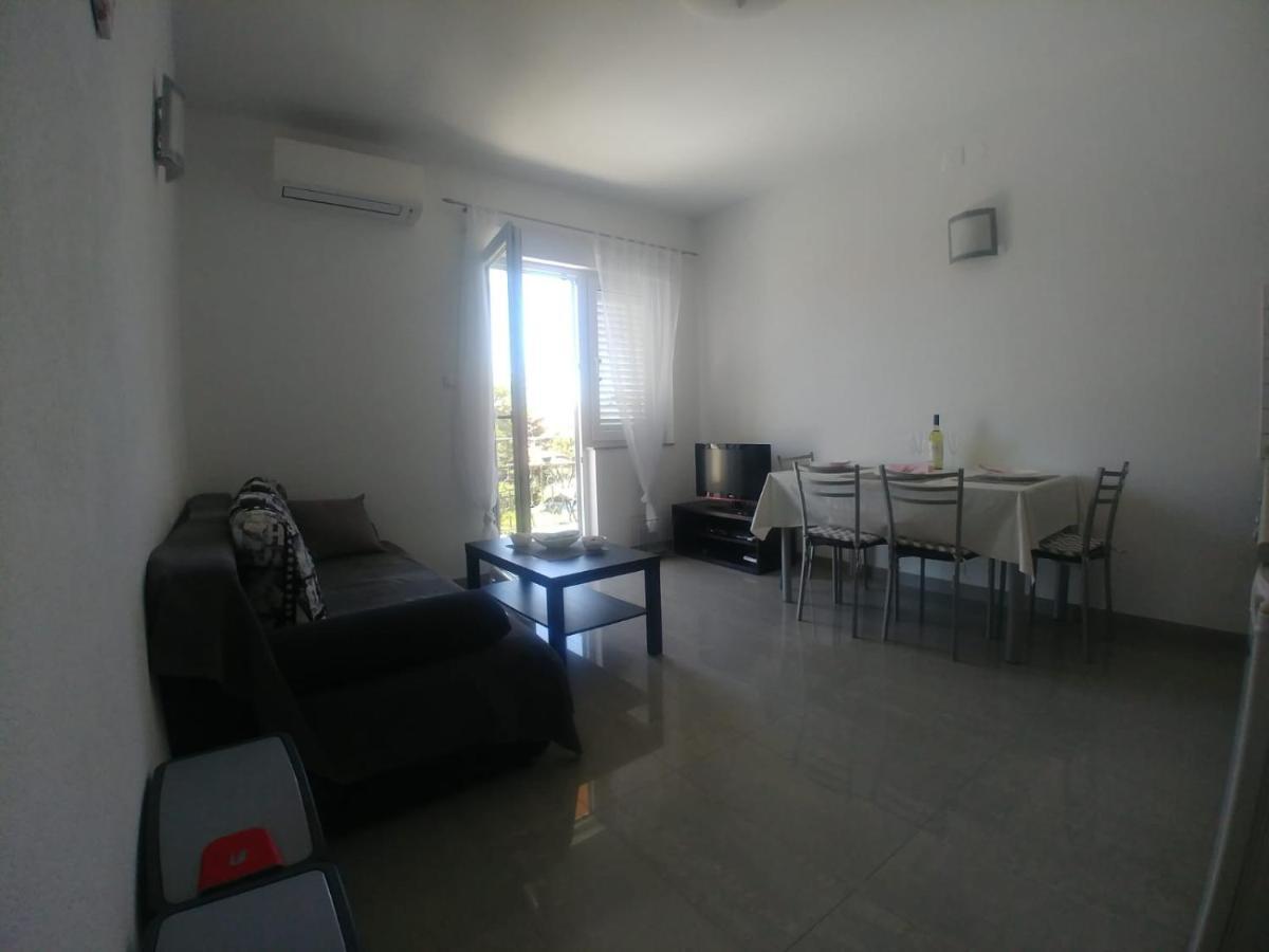 Апартаменты Lana Apartman Медулин Экстерьер фото